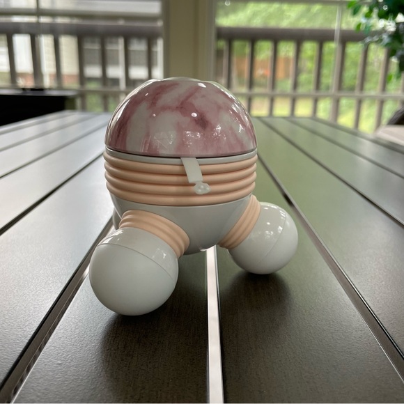 ⚡️FINAL PRICE⚡️HOMEDICS PINK MARBLED MINI MASSAGER!! - Picture 4 of 9